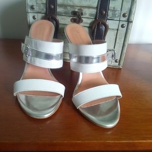 Le Chateau Slide on Heels